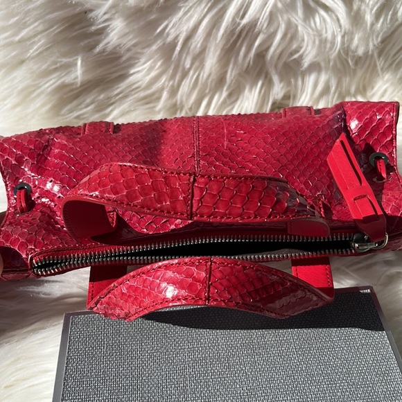 Authentic Vintage TOD’S ‘Candy Sera’ Mini Bag ~ in Red Python - Picture 14 of 15